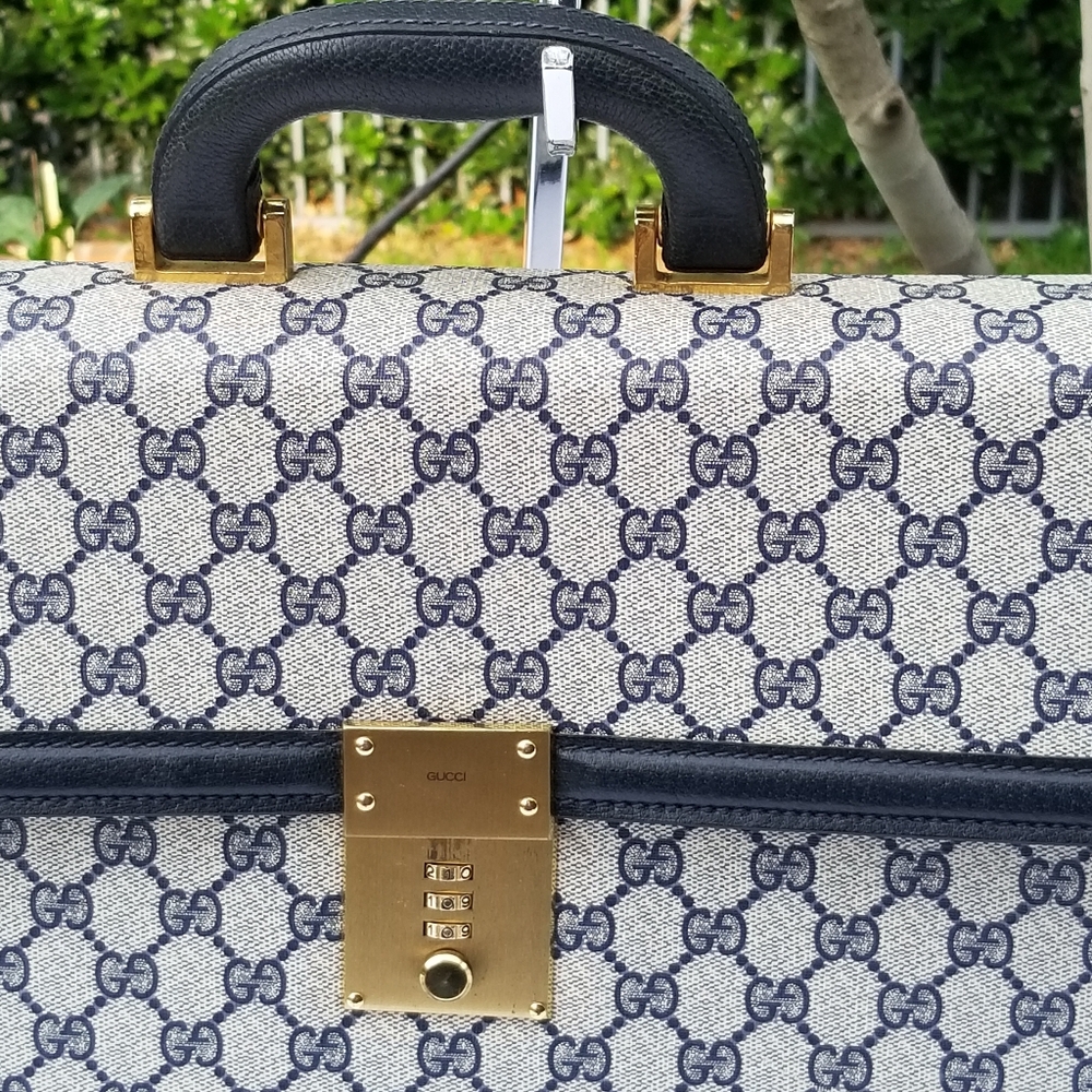 Gucci Vintage GG  Navy Blue Briefcase Portfolio. UNISEX - Picture 6 of 16